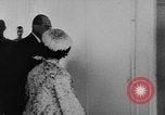 Standbild Queen Frederica Frankreich, 1957, aus Sekunde 27 historischem Filmmaterial Videoclip 65675069545
