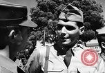 Standbild Soldat mit sehr großen Füßen San Francisco California USA, 1957, aus Sekunde 14 historischem Filmmaterial Videoclip 65675069548