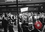 Immagine di Floyd Patterson Seattle Washington USA, 1957, secondo 6 filmato di repertorio 65675069549