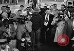 Immagine di Floyd Patterson Seattle Washington USA, 1957, secondo 11 filmato di repertorio 65675069549