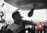 Immagine di Floyd Patterson Seattle Washington USA, 1957, secondo 15 filmato di repertorio 65675069549