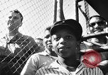 Immagine di Floyd Patterson Seattle Washington USA, 1957, secondo 27 filmato di repertorio 65675069549