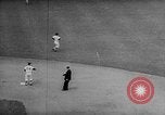 Immagine di New York Yankees vs Boston Red Sox Boston Massachusetts USA, 1957, secondo 27 filmato di repertorio 65675069551
