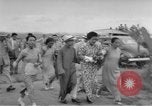 Immagine di Madame Chiang Kai-shek Chungking Cina, 1945, secondo 44 filmato di repertorio 65675069569