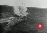 Standbild Bombe Mauna Loa Hawaii USA, 1935, aus Sekunde 36 historischem Filmmaterial Videoclip 65675069574
