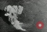 Standbild Bombe Mauna Loa Hawaii USA, 1935, aus Sekunde 47 historischem Filmmaterial Videoclip 65675069574