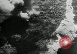 Standbild Bombe Mauna Loa Hawaii USA, 1935, aus Sekunde 55 historischem Filmmaterial Videoclip 65675069574