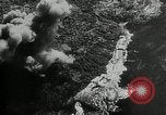 Standbild Bombe Mauna Loa Hawaii USA, 1935, aus Sekunde 58 historischem Filmmaterial Videoclip 65675069574