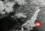 Standbild Bombe Mauna Loa Hawaii USA, 1935, aus Sekunde 60 historischem Filmmaterial Videoclip 65675069574