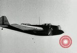 Standbild United States Army Besatzungsmitglieder Michigan United States USA, 1937, aus Sekunde 46 historischem Filmmaterial Videoclip 65675069575