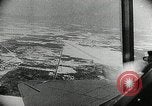 Standbild United States Army Besatzungsmitglieder Michigan United States USA, 1937, aus Sekunde 59 historischem Filmmaterial Videoclip 65675069575