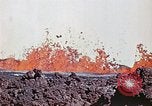 Standbild Mauna Loa Eruption Hawaii USA, 1942, aus Sekunde 32 historischem Filmmaterial Videoclip 65675069591