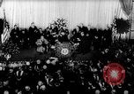Immagine di Winston Churchill visite Westminster College Fulton Missouri USA, 1946, secondo 53 filmato di repertorio 65675069604