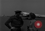 Immagine di Operazione Little Switch rilascio prigioniero Tokyo Giappone, 1953, secondo 4 filmato di repertorio 65675069612