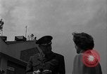 Immagine di Operazione Little Switch rilascio prigioniero Tokyo Giappone, 1953, secondo 12 filmato di repertorio 65675069612