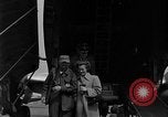 Immagine di Operazione Little Switch rilascio prigioniero Tokyo Giappone, 1953, secondo 23 filmato di repertorio 65675069612