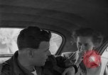 Immagine di Operazione Little Switch rilascio prigioniero Tokyo Giappone, 1953, secondo 43 filmato di repertorio 65675069612