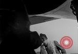 Standbild Operation Little Switch Rückführung Haneda Japan, 1953, aus Sekunde 36 historischem Filmmaterial Videoclip 65675069613