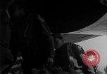 Standbild Operation Little Switch Rückführung Haneda Japan, 1953, aus Sekunde 56 historischem Filmmaterial Videoclip 65675069613