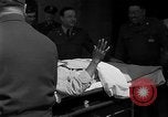 Image Rapatriement des prisonniers dans l'opération Little Switch Tokyo Japon, 1953, de la seconde 10 séquences d'archives historiques vidéo 65675069615