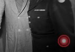 Immagine di I soldati feriti ricevono il premio Purple Heart Tokyo Giappone, 1953, secondo 27 filmato di repertorio 65675069617