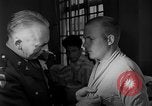 Immagine di I soldati feriti ricevono il premio Purple Heart Tokyo Giappone, 1953, secondo 34 filmato di repertorio 65675069617