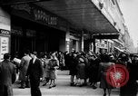Immagine di Persone devono affrontare crisi L'Irlanda, 1944, secondo 36 filmato di repertorio 65675069622