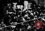 Immagine di Persone devono affrontare crisi L'Irlanda, 1944, secondo 45 filmato di repertorio 65675069622
