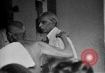 Immagine di Il Mahatma Gandhi India, 1944, secondo 17 filmato di repertorio 65675069634