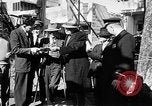 Image Hommes creusant pour pirate gold Florida United States USA, 1948, de la seconde 12 séquences d'archives historiques vidéo 65675069639