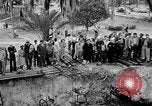 Image Hommes creusant pour pirate gold Florida United States USA, 1948, de la seconde 35 séquences d'archives historiques vidéo 65675069639