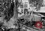 Image Hommes creusant pour pirate gold Florida United States USA, 1948, de la seconde 47 séquences d'archives historiques vidéo 65675069639