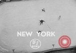 Immagine di Olympic Pattinaggio di Figura Team New York City USA, 1947, secondo 3 filmato di repertorio 65675069644