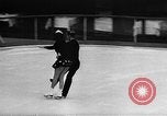 Immagine di Olympic Pattinaggio di Figura Team New York City USA, 1947, secondo 23 filmato di repertorio 65675069644