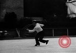 Immagine di Olympic Pattinaggio di Figura Team New York City USA, 1947, secondo 38 filmato di repertorio 65675069644