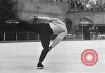 Immagine di Olympic Pattinaggio di Figura Team New York City USA, 1947, secondo 49 filmato di repertorio 65675069644