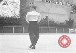 Immagine di Olympic Pattinaggio di Figura Team New York City USA, 1947, secondo 61 filmato di repertorio 65675069644