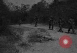 Standbild Karen Truppen Chaungtha Birma, 1945, aus Sekunde 5 historischem Filmmaterial Videoclip 65675069662
