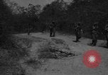 Standbild Karen Truppen Chaungtha Birma, 1945, aus Sekunde 6 historischem Filmmaterial Videoclip 65675069662