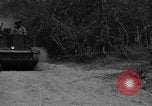 Standbild Karen Truppen Chaungtha Birma, 1945, aus Sekunde 15 historischem Filmmaterial Videoclip 65675069662