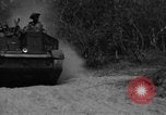 Standbild Karen Truppen Chaungtha Birma, 1945, aus Sekunde 17 historischem Filmmaterial Videoclip 65675069662