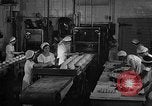 Standbild Vorbereitung der Ostereier Philadelphia Pennsylvania USA, 1932, aus Sekunde 15 historischem Filmmaterial Videoclip 65675069702