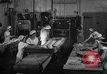 Standbild Vorbereitung der Ostereier Philadelphia Pennsylvania USA, 1932, aus Sekunde 17 historischem Filmmaterial Videoclip 65675069702