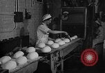 Standbild Vorbereitung der Ostereier Philadelphia Pennsylvania USA, 1932, aus Sekunde 25 historischem Filmmaterial Videoclip 65675069702