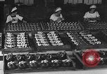 Standbild Vorbereitung der Ostereier Philadelphia Pennsylvania USA, 1932, aus Sekunde 42 historischem Filmmaterial Videoclip 65675069702