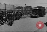 Standbild Bus mit Bücher Creedmoor New York USA, 1932, aus Sekunde 17 historischem Filmmaterial Videoclip 65675069704