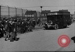 Standbild Bus mit Bücher Creedmoor New York USA, 1932, aus Sekunde 19 historischem Filmmaterial Videoclip 65675069704