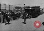 Standbild Bus mit Bücher Creedmoor New York USA, 1932, aus Sekunde 22 historischem Filmmaterial Videoclip 65675069704