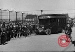 Standbild Bus mit Bücher Creedmoor New York USA, 1932, aus Sekunde 25 historischem Filmmaterial Videoclip 65675069704