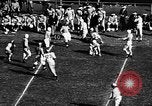 Standbild Fußballspiel Atlanta Georgia USA, 1956, aus Sekunde 16 historischem Filmmaterial Videoclip 65675069735